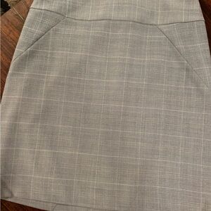 🎋 Banana Republic Heather Grey Skirt 🎋